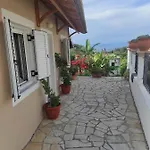 Hébergement de vacances Aglaia House *