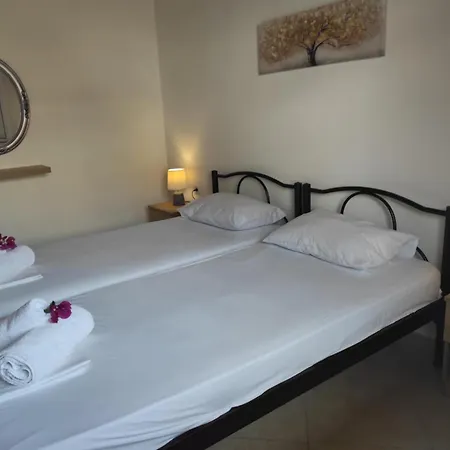 Aglaia House 펜션 Kouspádhes