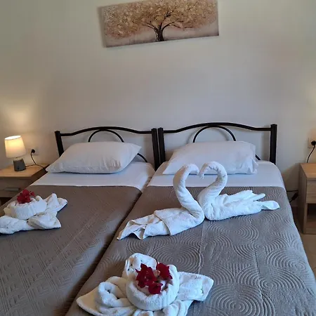 Hébergement de vacances Aglaia House